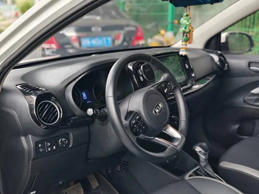 Kia KX1 — миниатюра 6