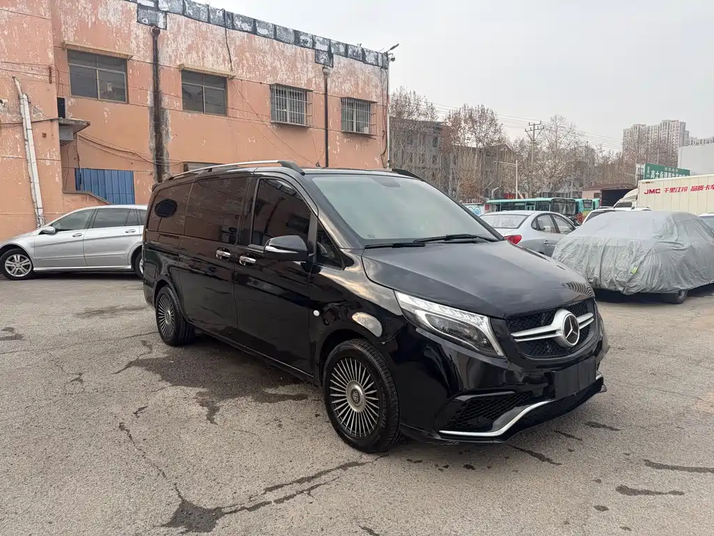 MERCEDES-BENZ VITO