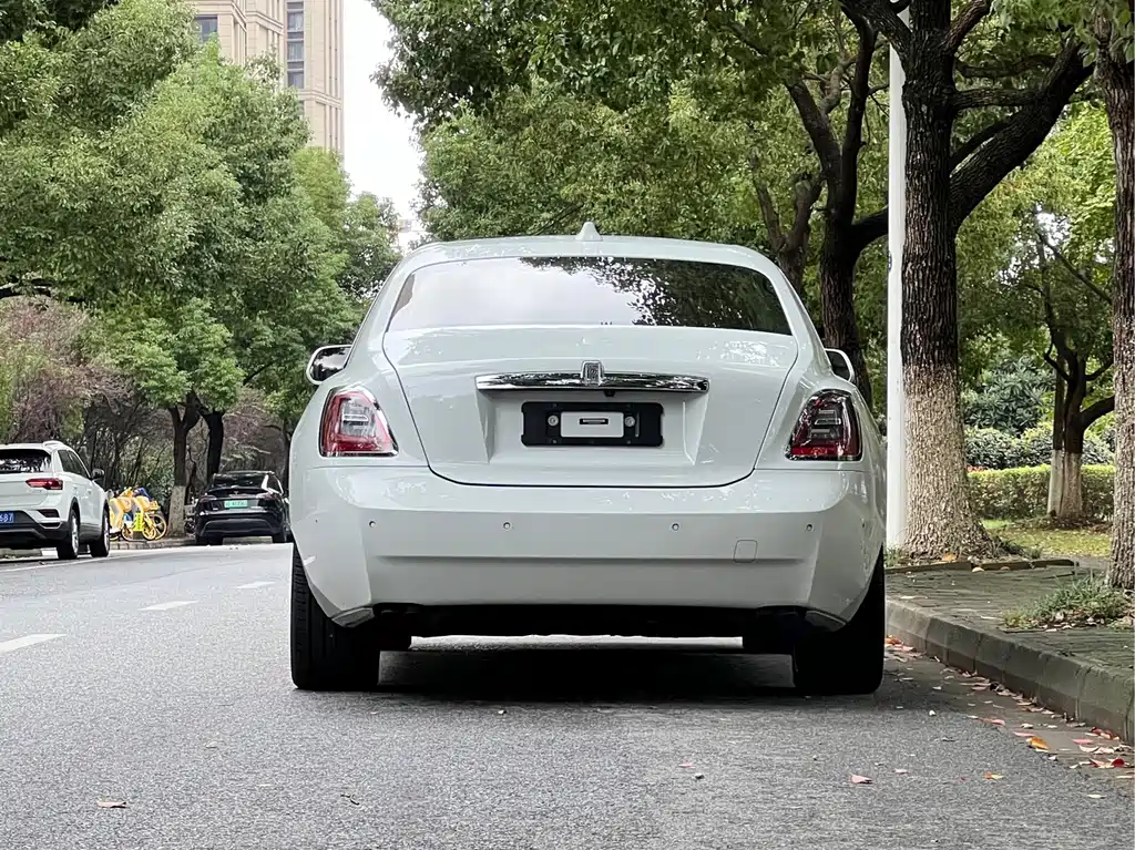 Rolls-Royce Ghost — миниатюра 6