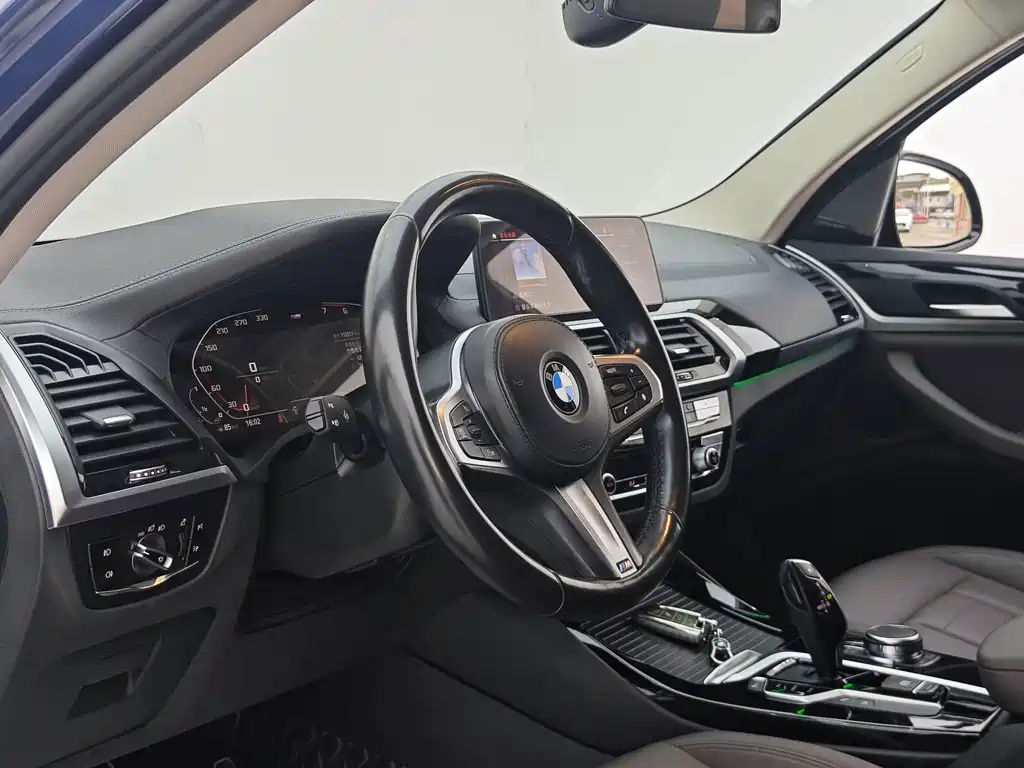 BMW X3 — миниатюра 22