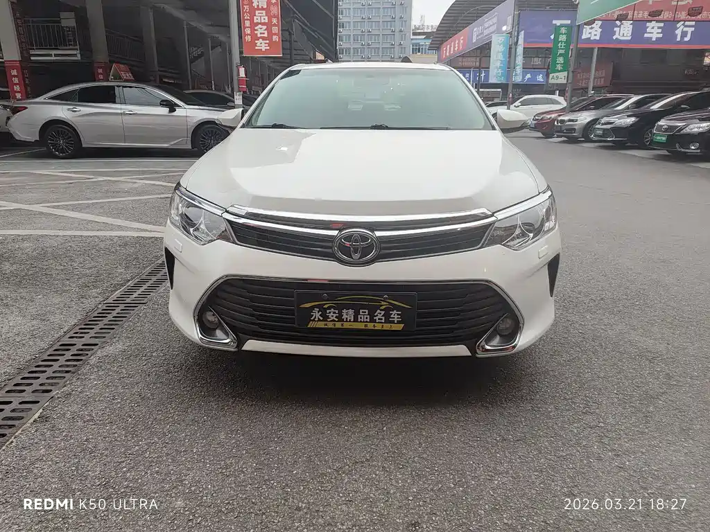 TOYOTA CAMRY