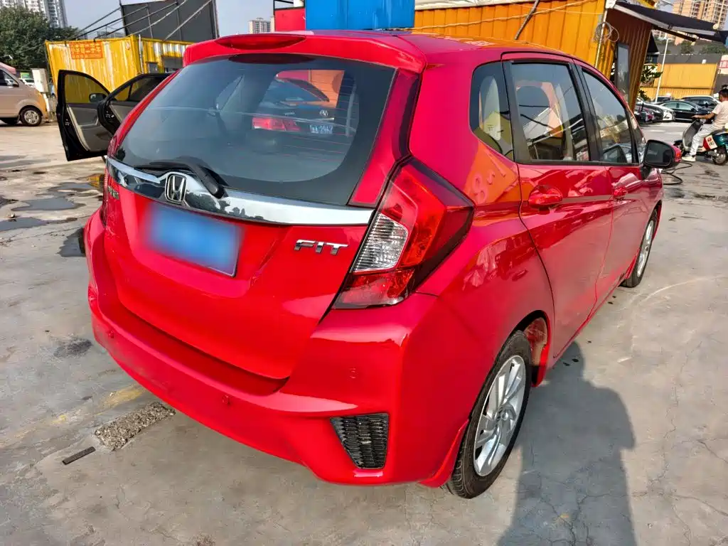 Honda Fit — миниатюра 25