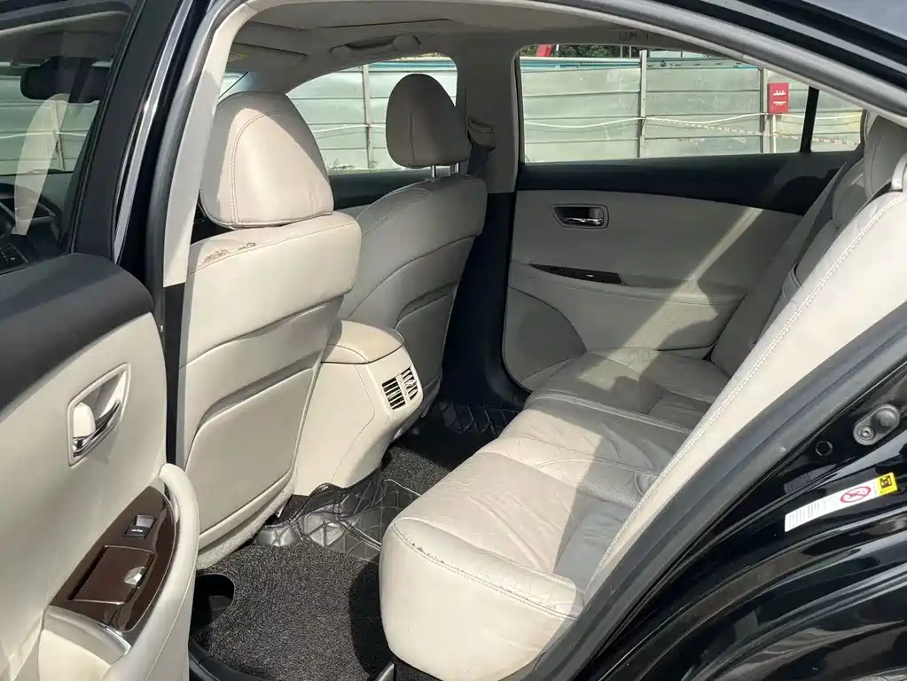Lexus ES — миниатюра 7