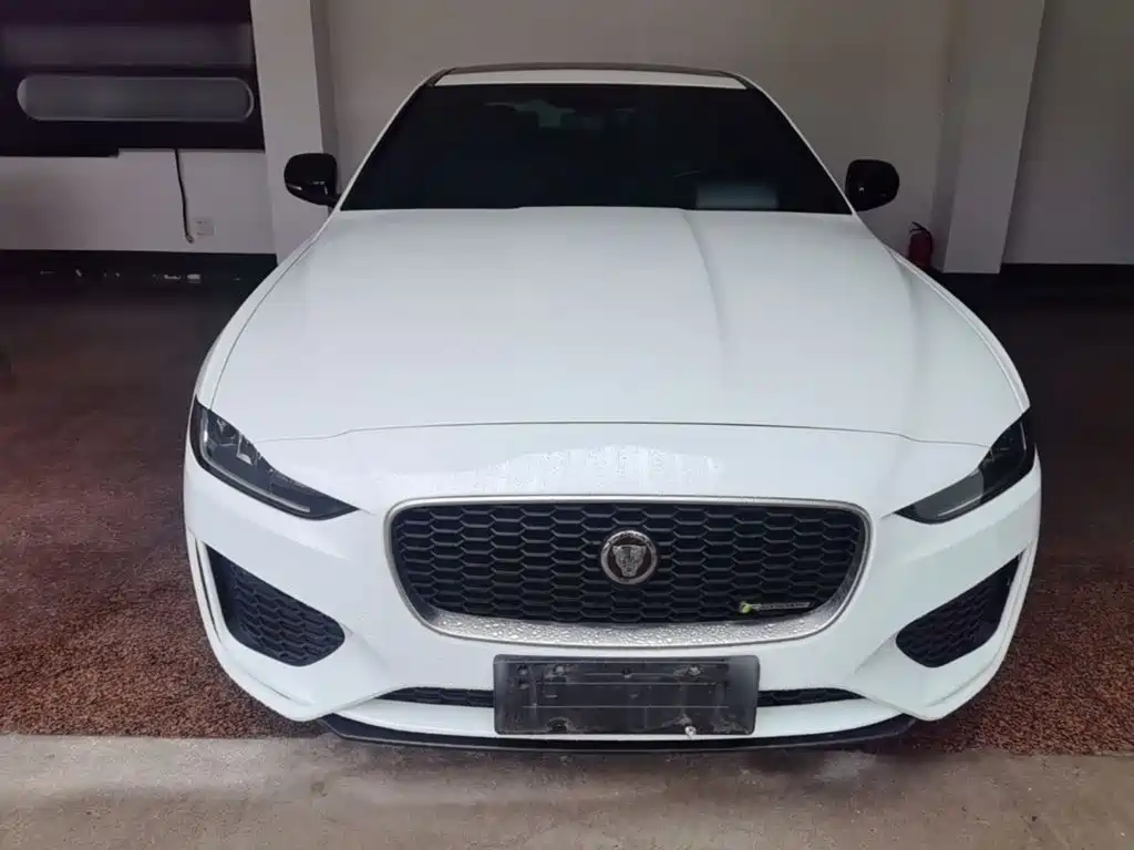 Jaguar XEL — миниатюра 3