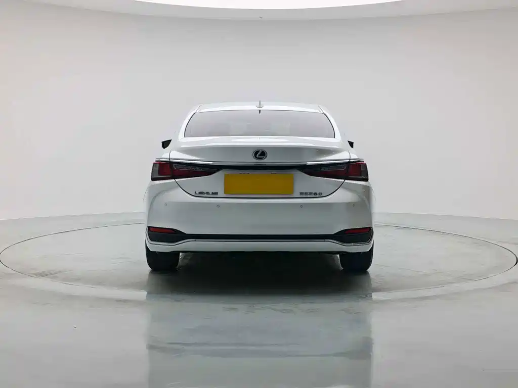 Lexus ES — фотографии объявления, Фото 6