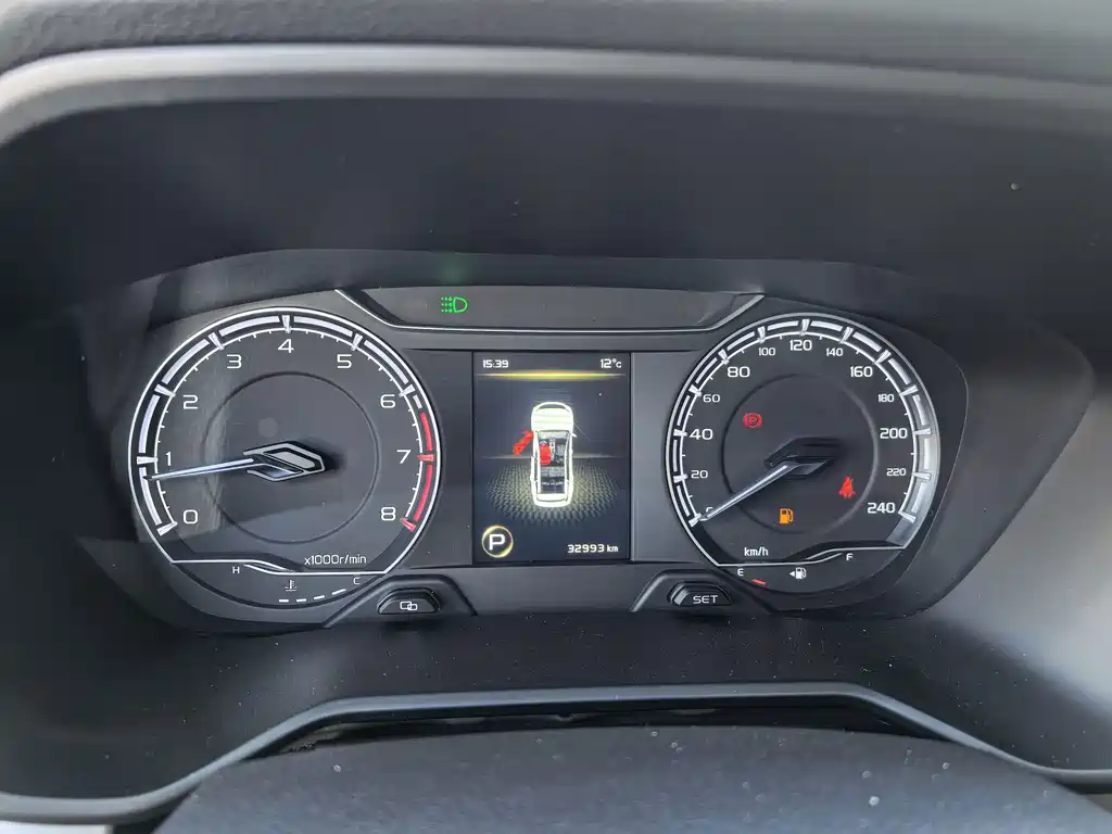Geely Vision X6 — миниатюра 10