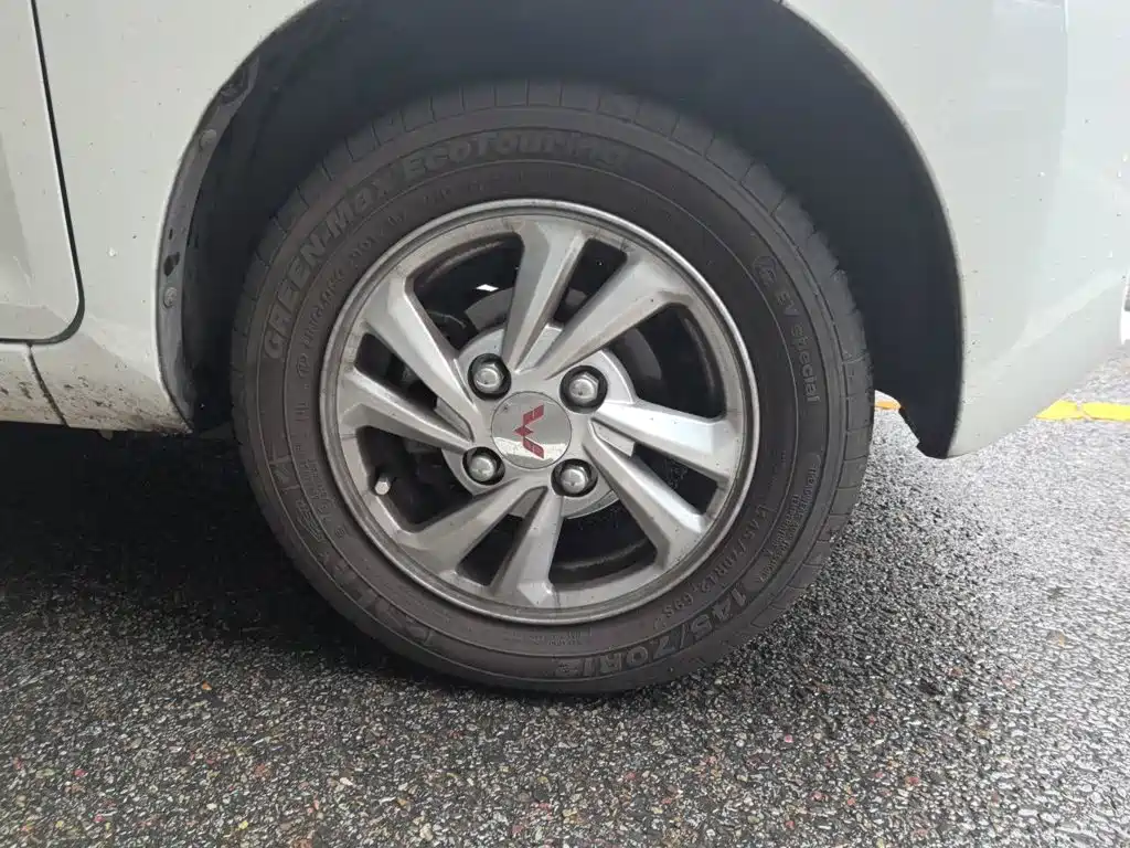 Wuling MINIEV — миниатюра 8