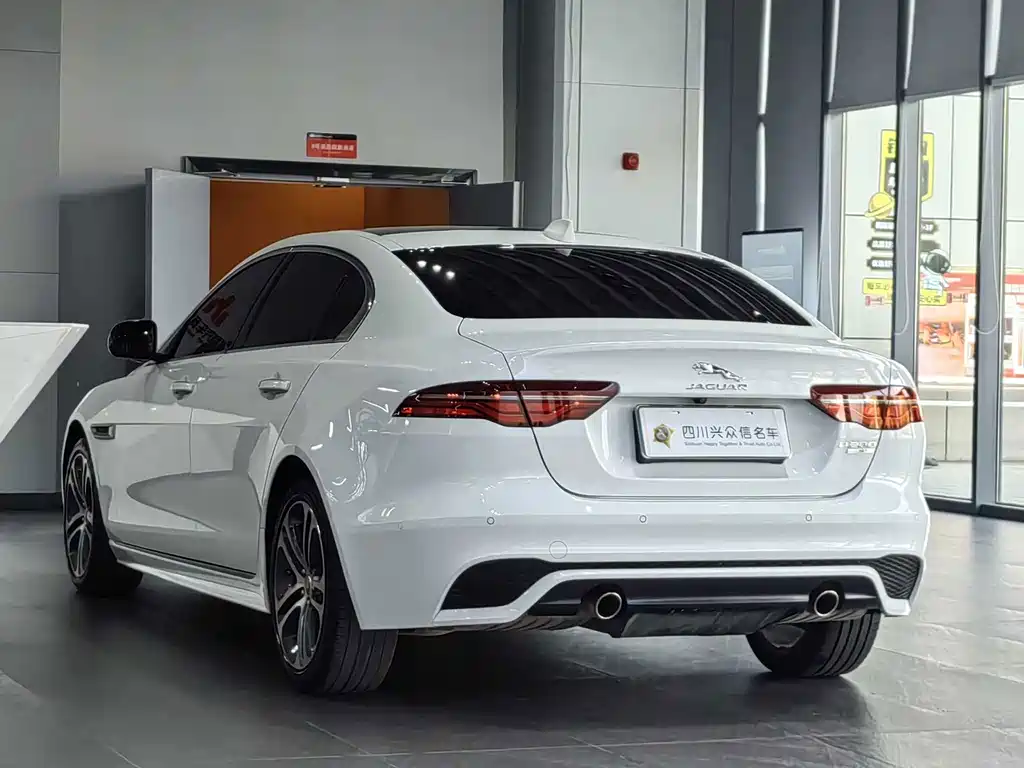 Jaguar XEL — миниатюра 4