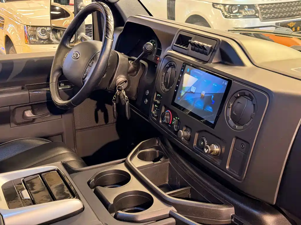 Ford E350 — миниатюра 8