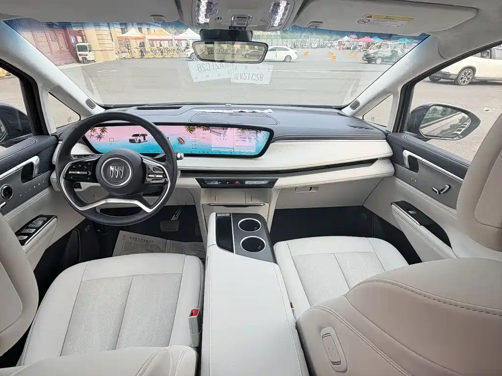 Buick GL8 Hybrid — миниатюра 5