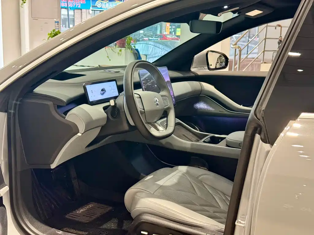 NIO ET5T 2025 75kWh Touring