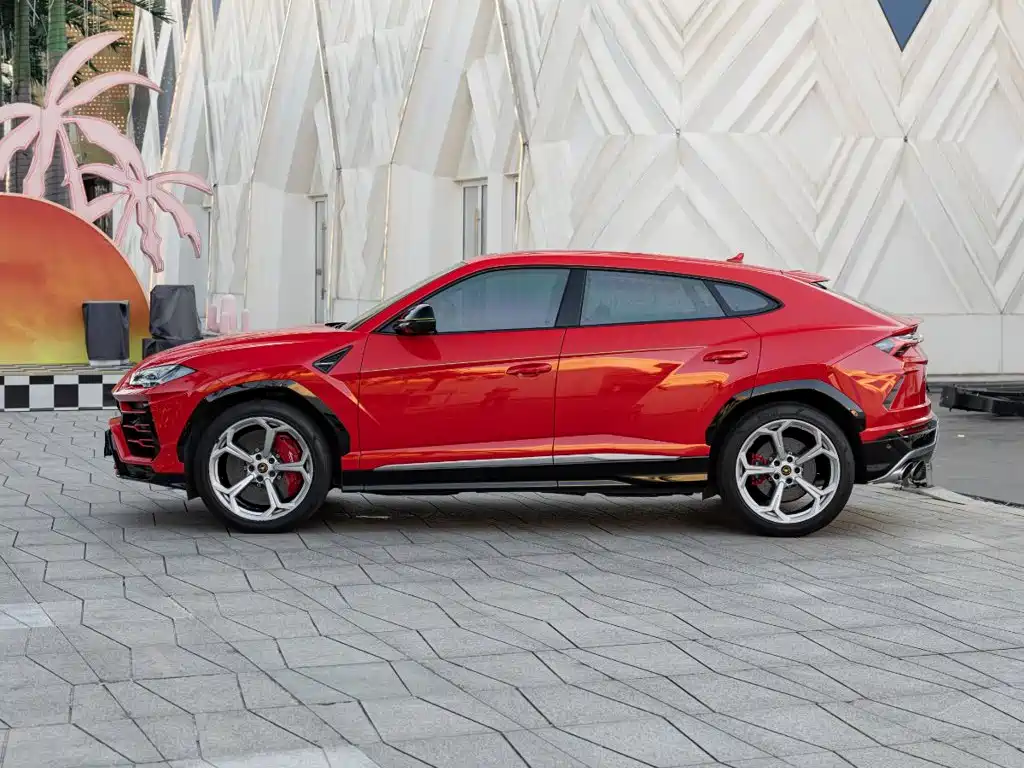 Lamborghini Urus — миниатюра 7