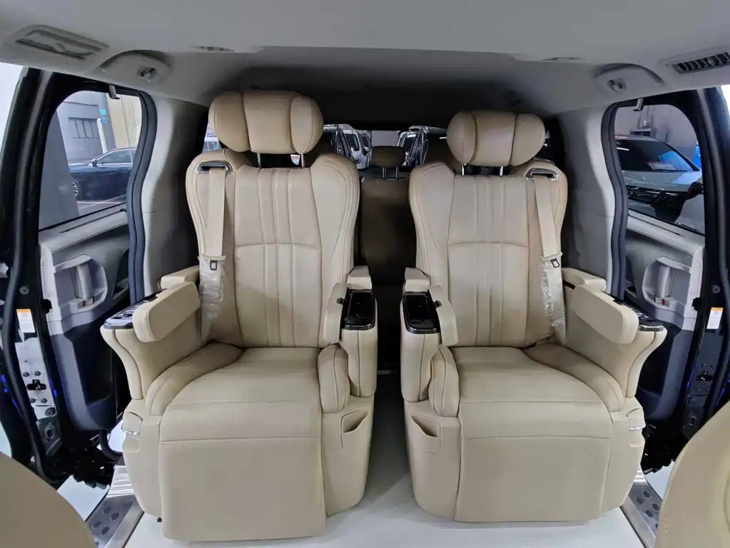 Toyota Sienna — миниатюра 11