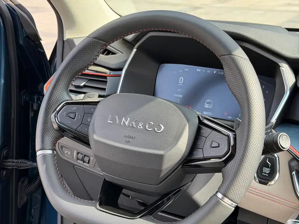 Lynk & Co 06 — миниатюра 20