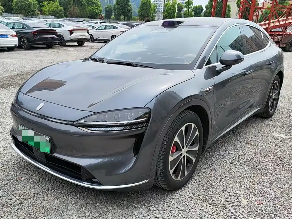 Luxeed Zhijie R7 2025