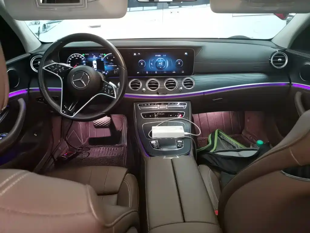 Mercedes-Benz E-Class — миниатюра 10
