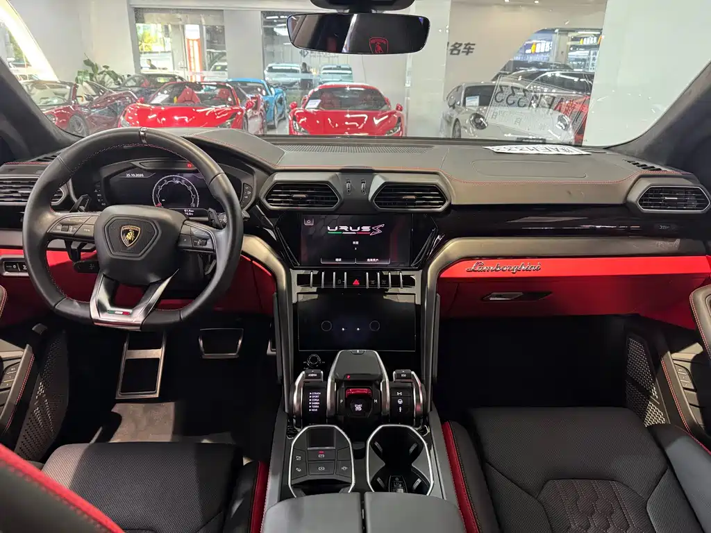 Lamborghini Urus — миниатюра 4