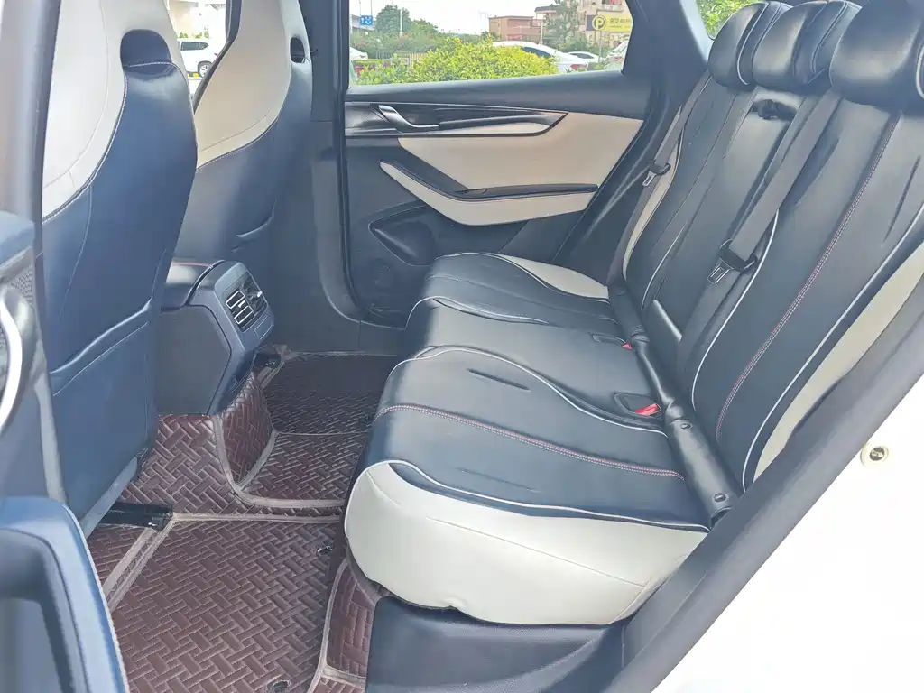 BYD Qin PLUS — миниатюра 10