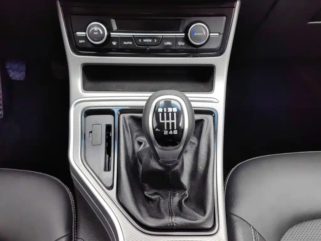 Geely Emgrand GL — миниатюра 13