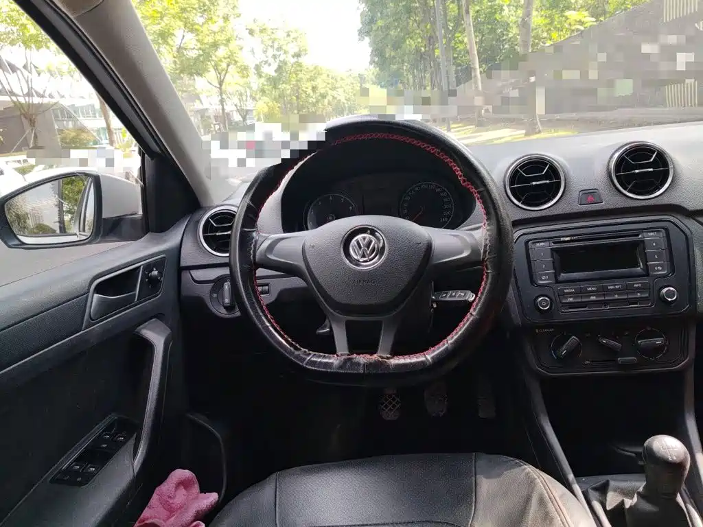 Volkswagen Jetta — миниатюра 3
