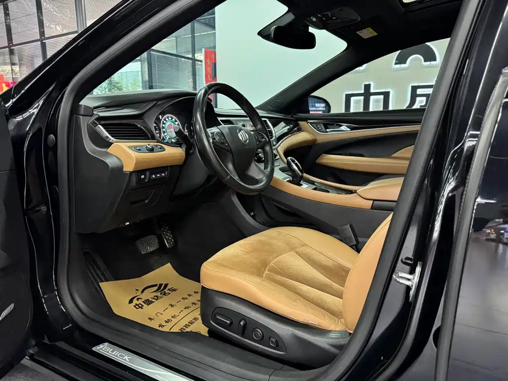 Buick LaCrosse — миниатюра 7