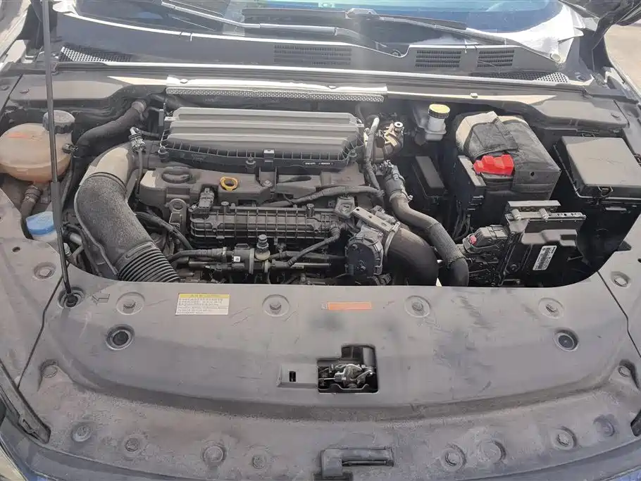 DONGFENG YI HYUN MAX