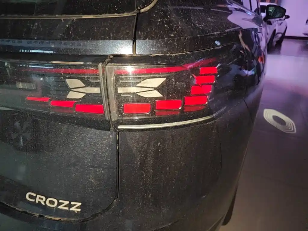 Volkswagen ID.6 Crozz — миниатюра 8