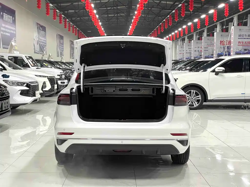 GEELY AUTOMOBILE EMGRAND