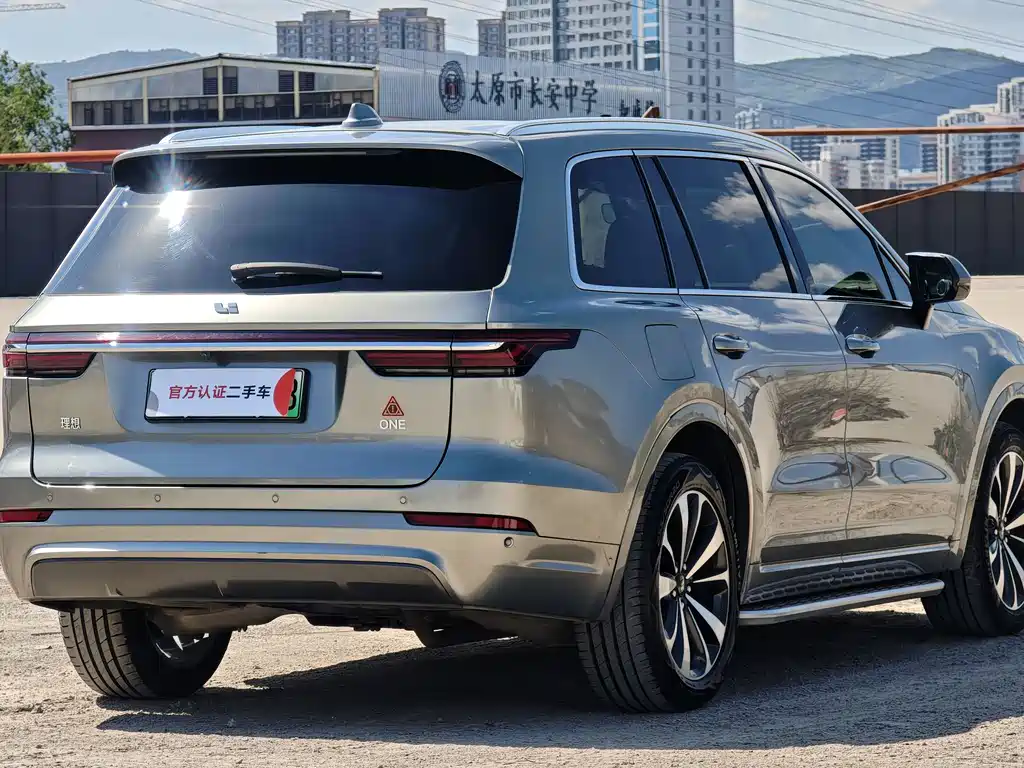 Li Auto ONE 2019 6 мест