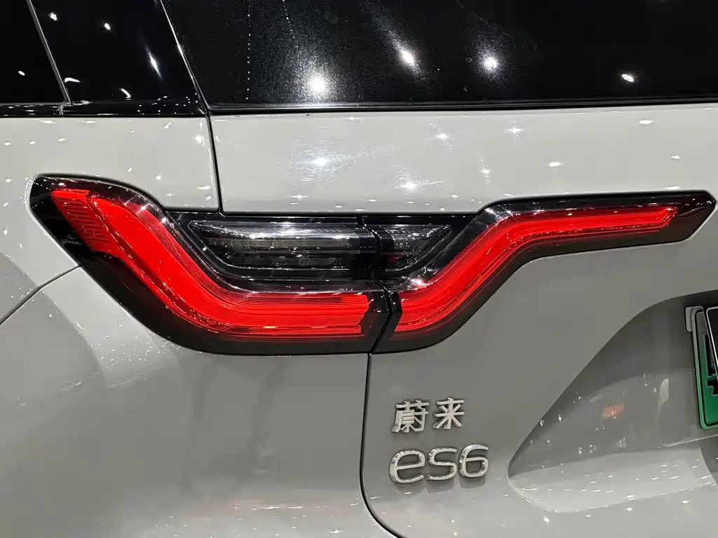 NIO ES6 — миниатюра 6