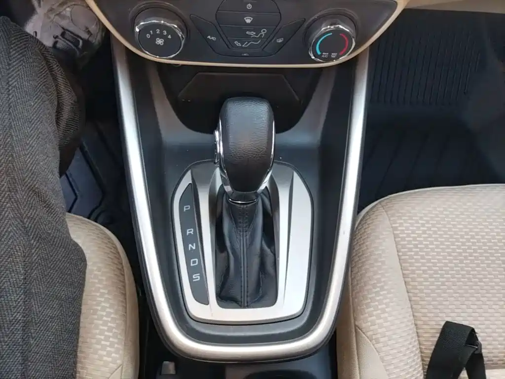 Ford Escort — миниатюра 14