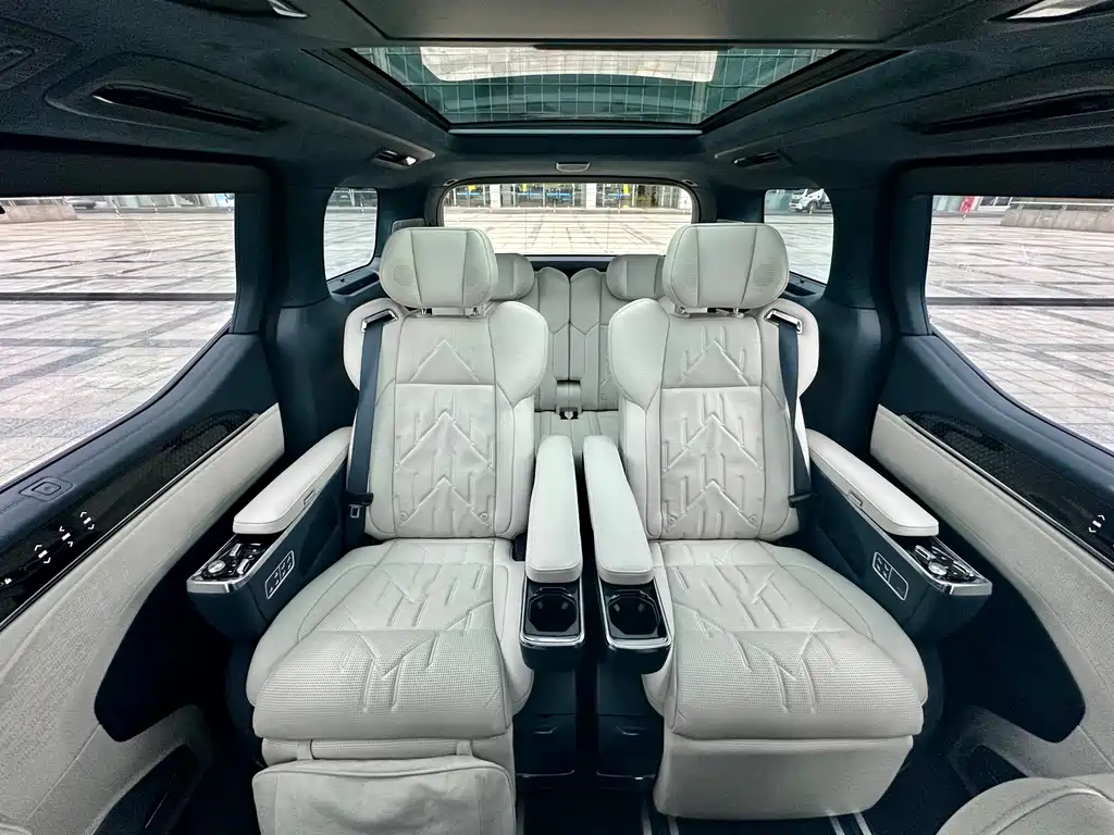 ZEEKR EXTREME KRYPTON 009