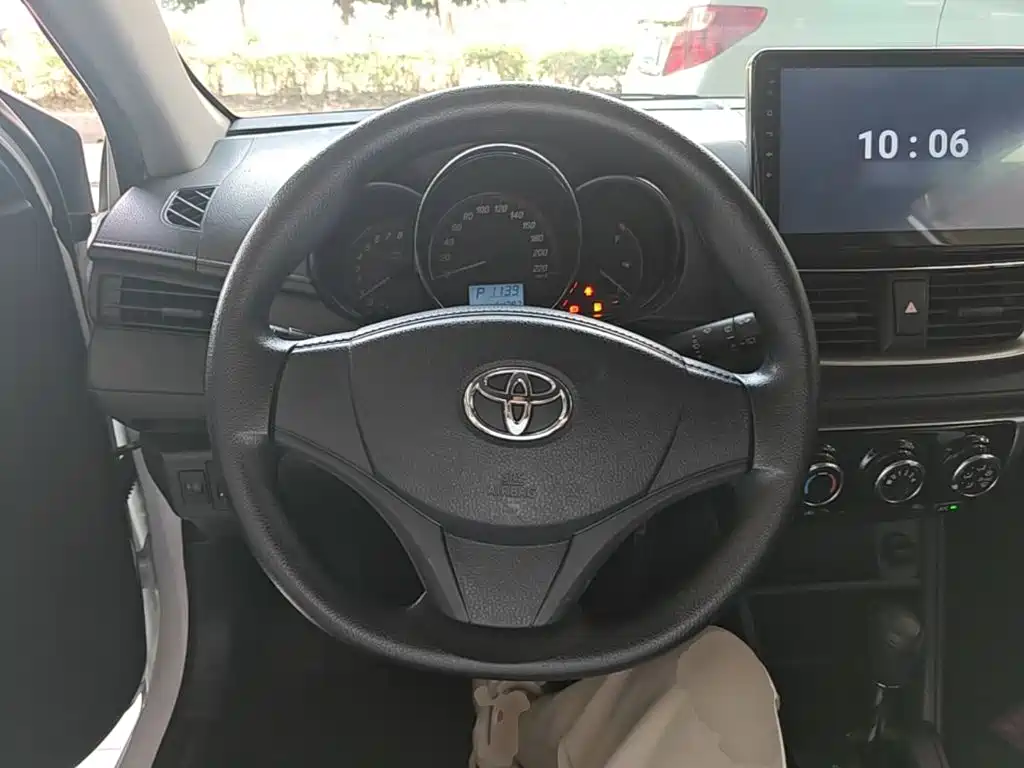 Toyota Yaris L — миниатюра 11