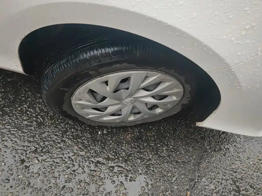 Toyota Vios FS — миниатюра 6