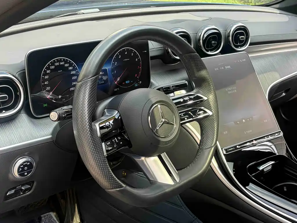 Mercedes-Benz C-Class — миниатюра 22