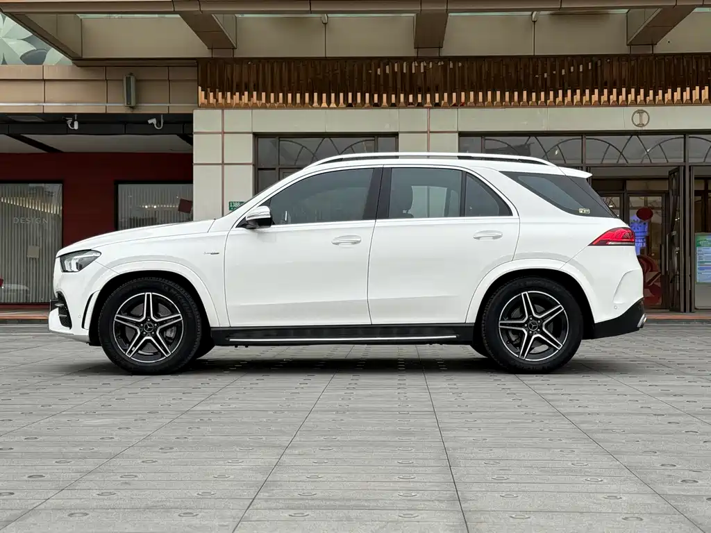 MERCEDES-BENZ GLE AMG