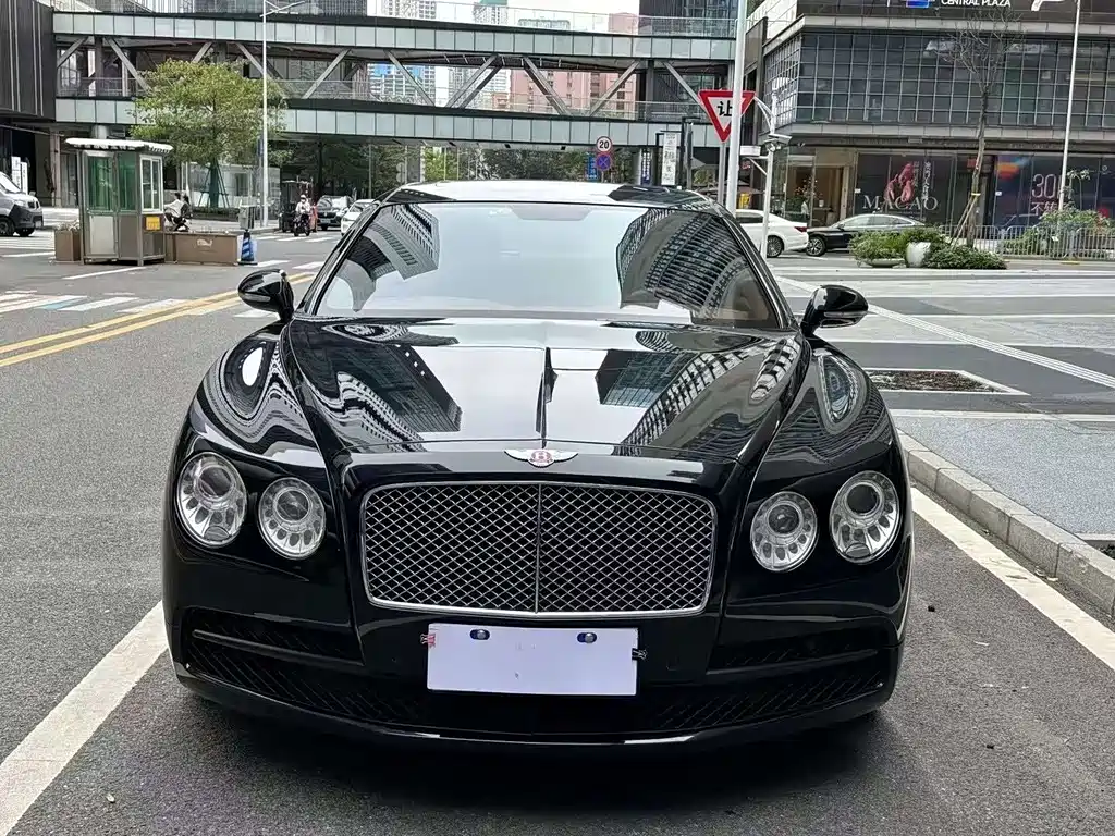 Bentley Flying Spur 2017 4.0T V8 Standard