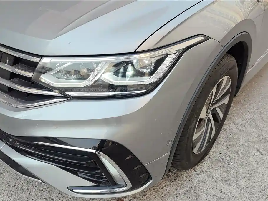 VOLKSWAGEN TIGUAN L NEW ENERGY