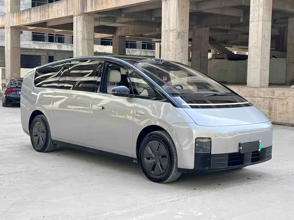 Li Auto MEGA 2025 Home