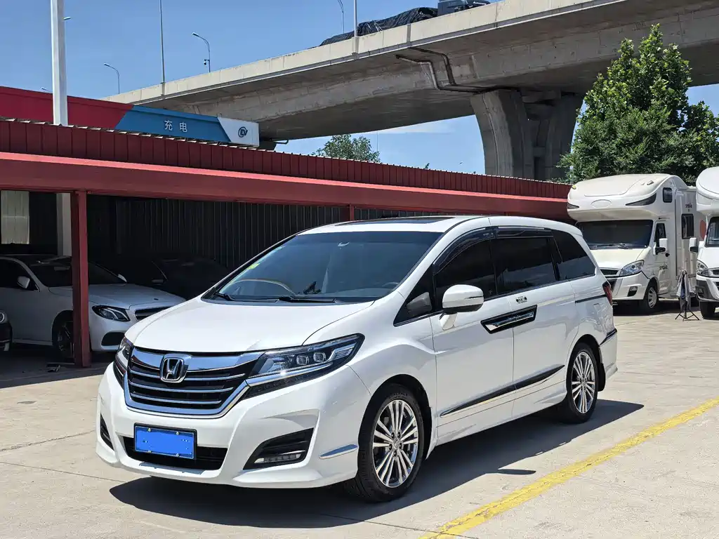 Купить Honda Elysion