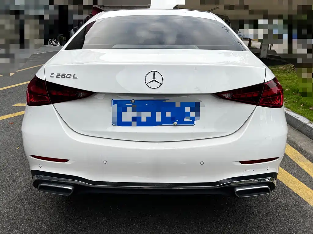 Mercedes-Benz C-Class — миниатюра 17