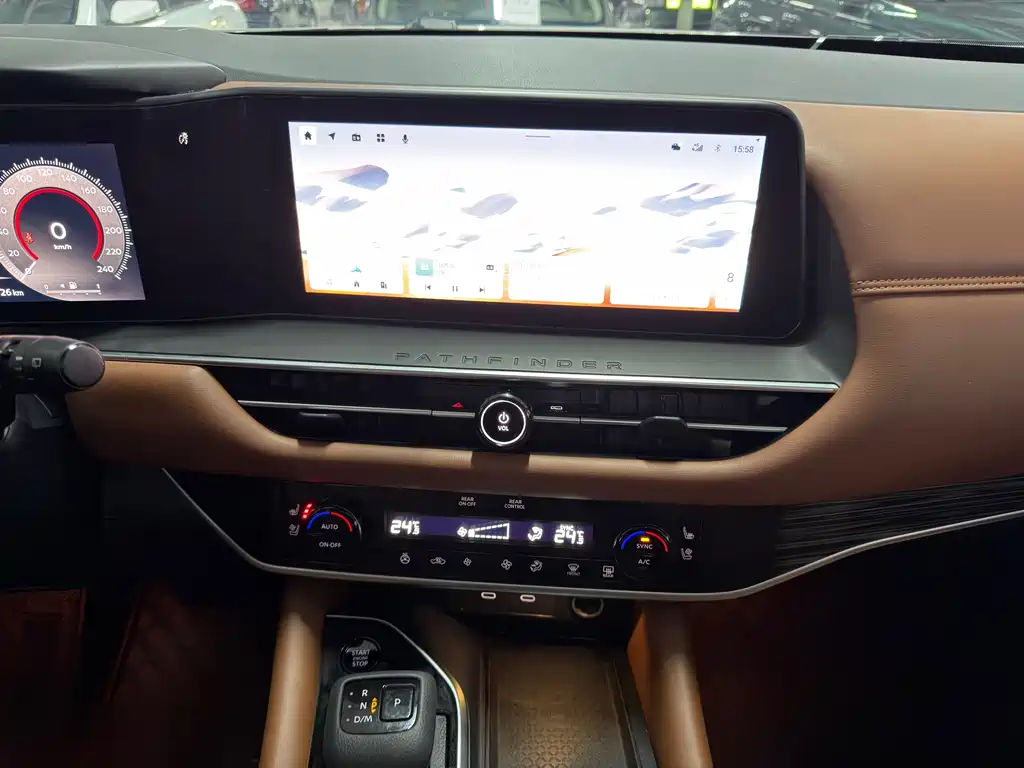 NISSAN EXPLORING THE LAND