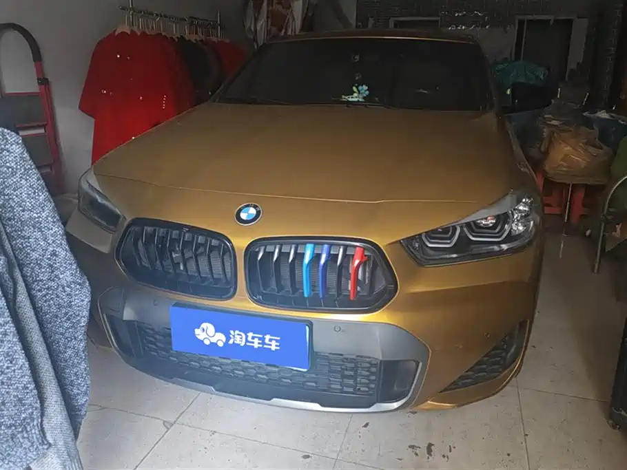 BMW X2