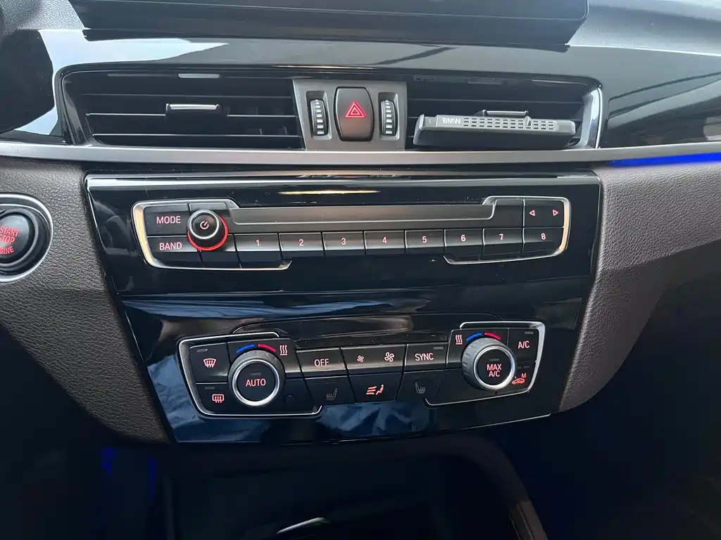 BMW X1 — миниатюра 12