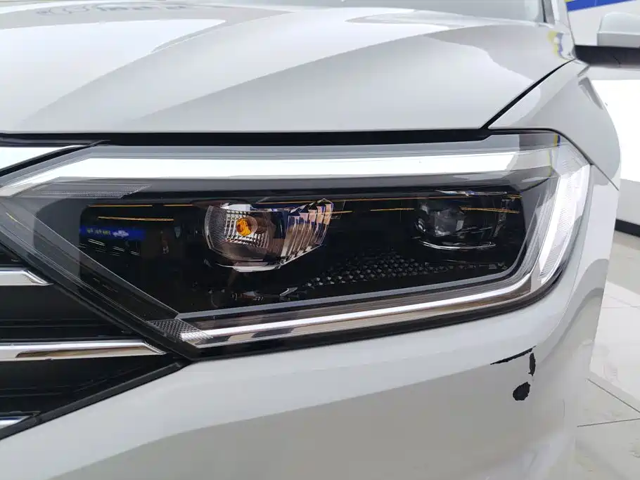 Volkswagen Sagitar — миниатюра 5