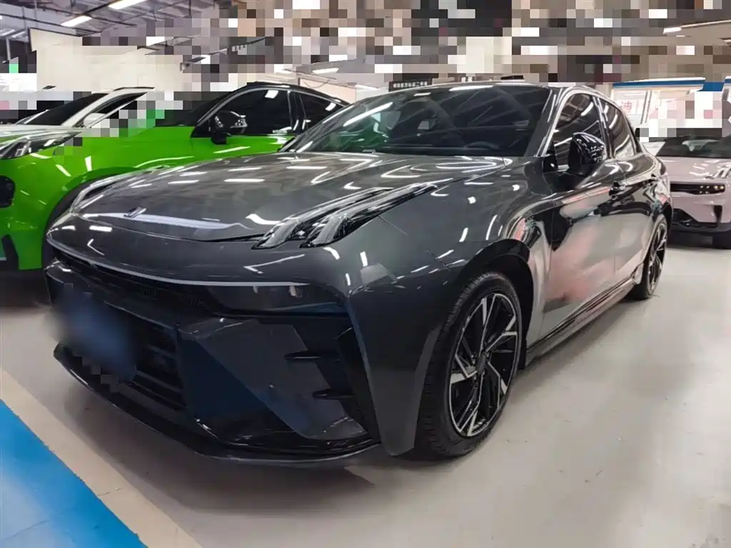 Купить Lynk & Co 03