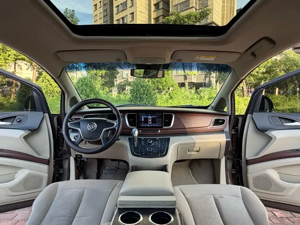 Buick GL8 — миниатюра 4