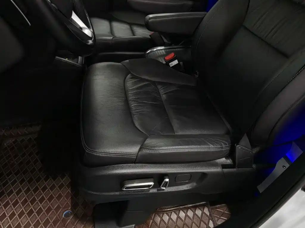 Honda Elysion — миниатюра 20