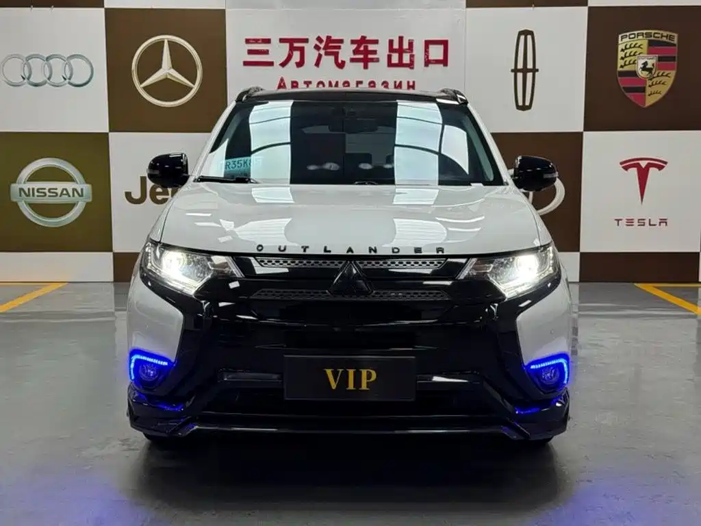 Mitsubishi Outlander — миниатюра 2