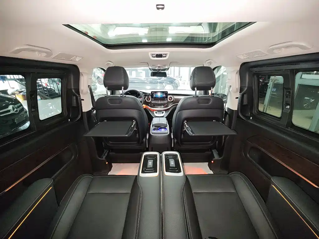 MERCEDES-BENZ V CLASS